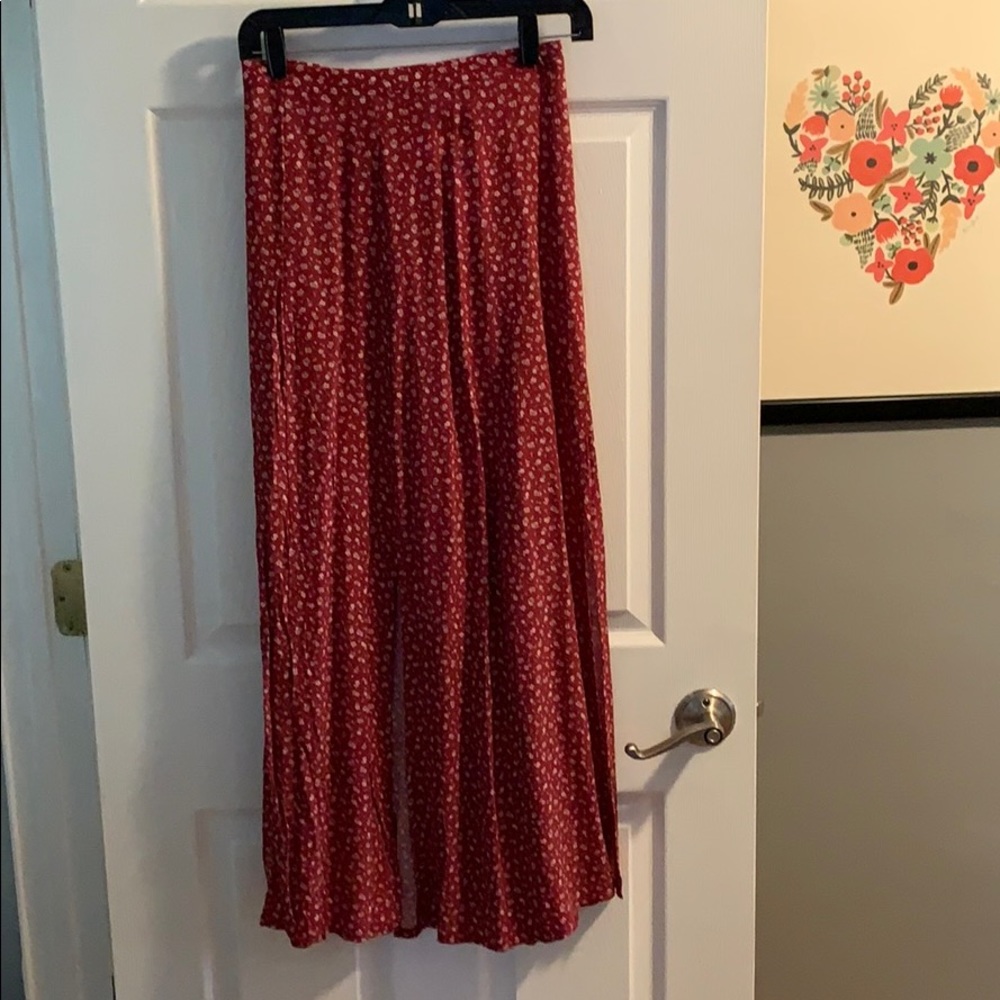 Maxi floral red skirt.
